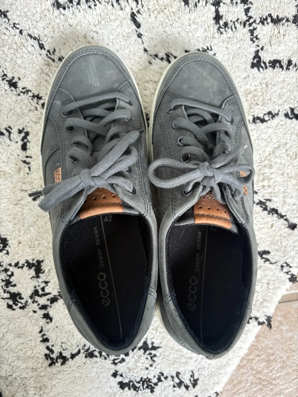 Ecco Mens Soft 7 Sneakers Gray Leather Lace Up Low Top Shoes Size 8 US 42 EU